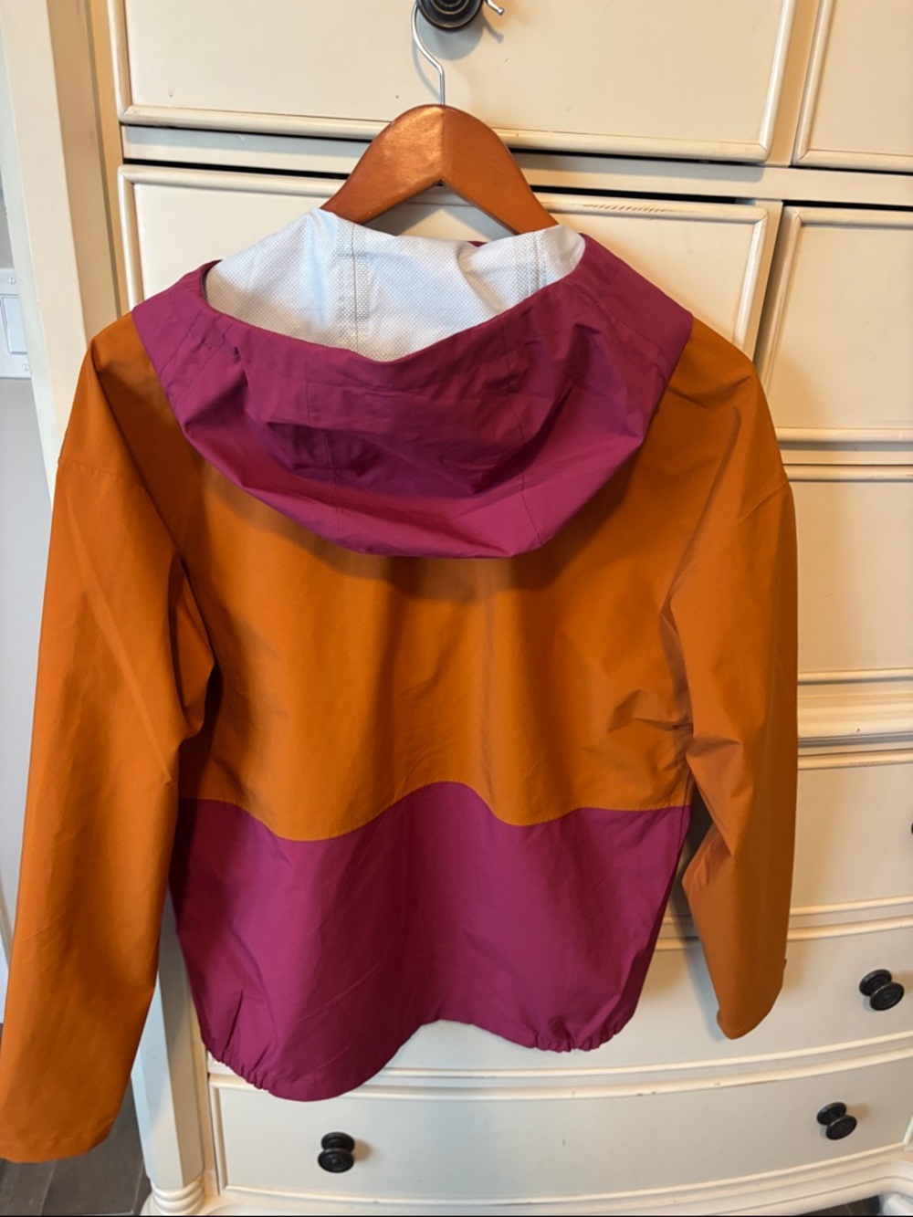 Cotopaxi Colorblock Hooded  Rain Shell Jacket - Rust Orange & Magenta - Picture 9 of 11